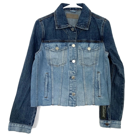BLANK NYC Denim Jacket Womens Size Small Two Tone Blue Fray Hem NWT - Picture 3 of 10